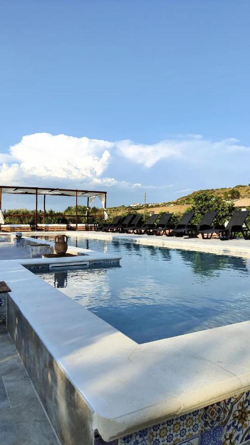 Agribarocco Hotel โนโต ภายนอก รูปภาพ